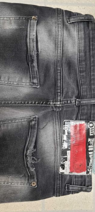 Dsguared 2 оригинални дънки