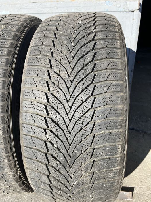 2 бр. зимни гуми 255/45/19 Nexen DOT 2623 7 mm
