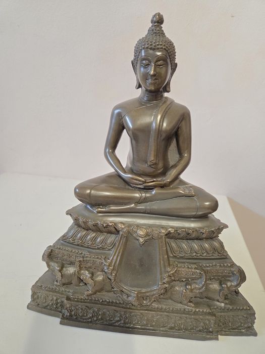 Много стара месингова Буда идеална за вашия дом или офис