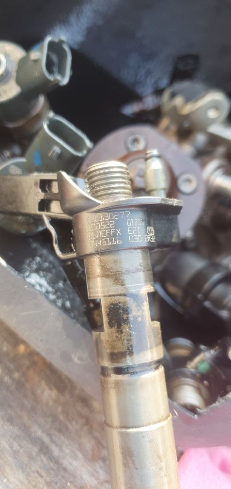 Injector injectoare VW  Audi  2.0 diesel euro 5  cod 03L130277 cdbc