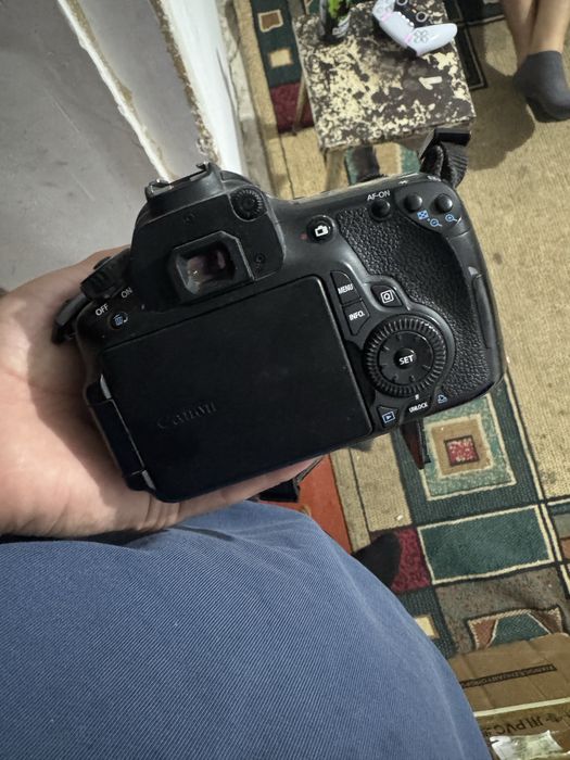 Фотоапарат canon 60d