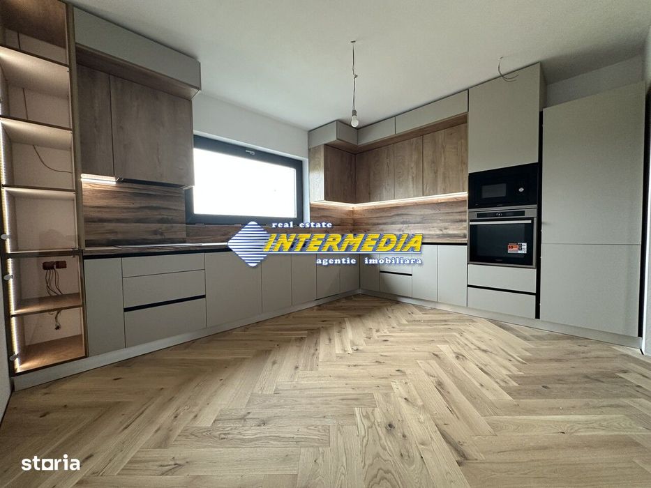 OKAZIE ! Casa Noua P+1 cu 550 mp teren 3 bai, 4 dormitoare garaj,