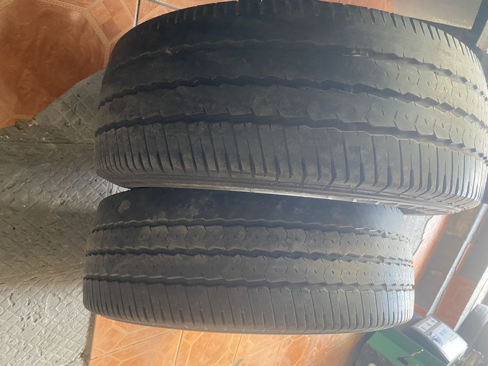 Шины Continental 235/65/16 C ,2шт