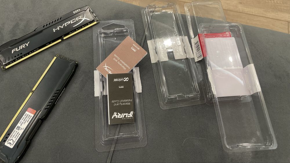 Kingston Hyper fury 2x8 DDR3 1886Hhz
