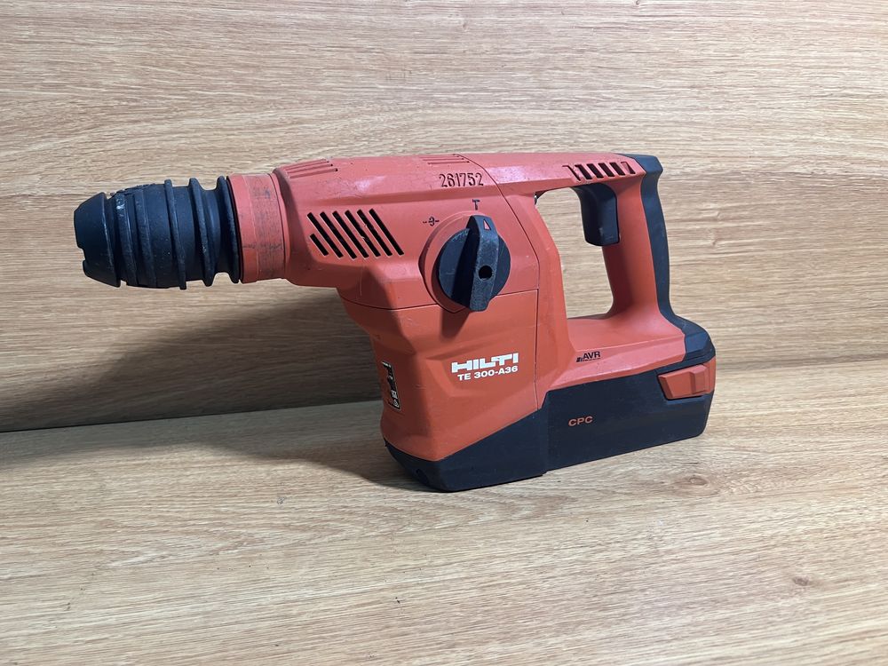 Demolator Hilti TE 300-A36