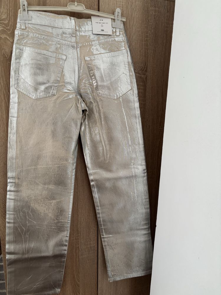 Ефектни дънки Zara / НОВИ