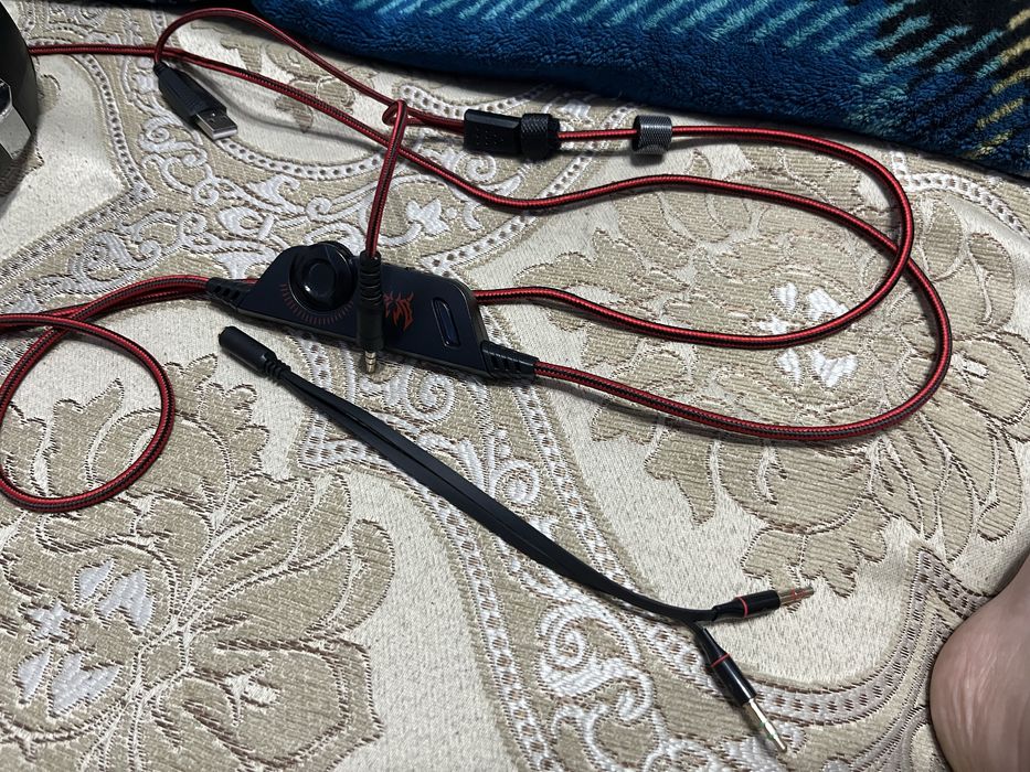 Продам игровые наушники