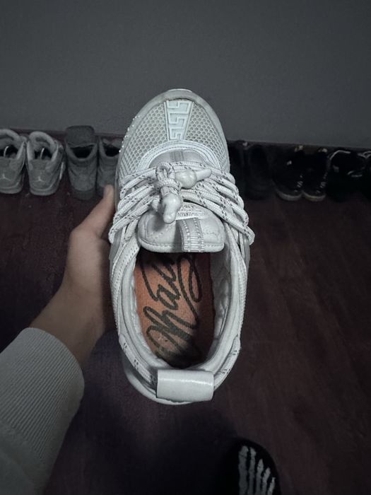 Vand versace chain reaction