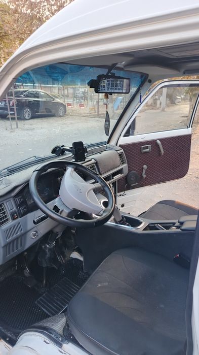 Damas zor xolata  oq rang