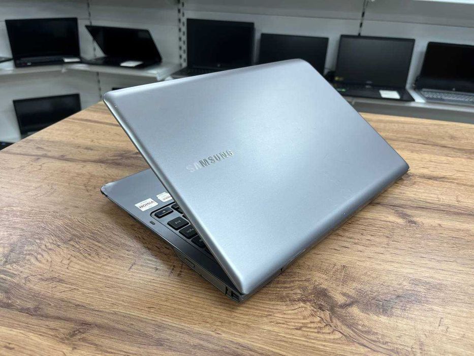 Для офисных работ SAMSUNG NP535 Amd A6/ОЗУ 4/SSD 128