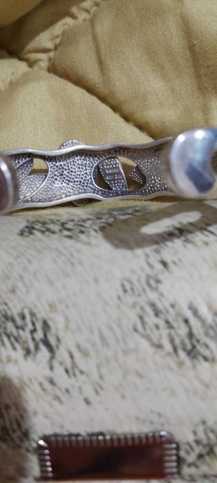 Масивна сребърна гривна