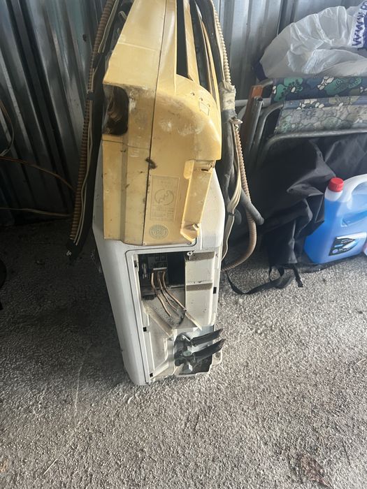 Климатик Fujitsu