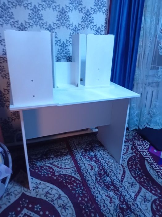 Осындаи стол стульясымен сатылады 4 стульясымен новыи