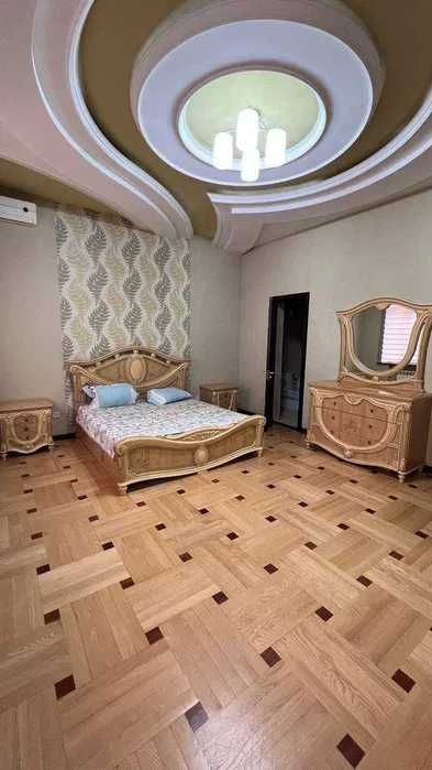 Луначарский Мирзо Улугбек Дом 6сот 500 м2 ул. Темур Малик Уй сотилади