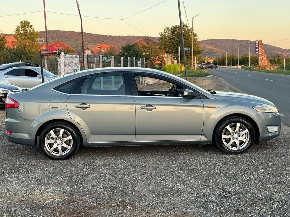 Ford Mondeo 2.0 tdci, stare impecabilă