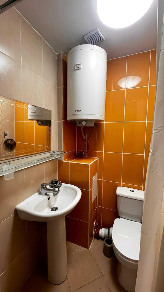 Дава се под наем Тристаен апартамент в Поморие - 55 кв.м за 350 € - Снимка #3