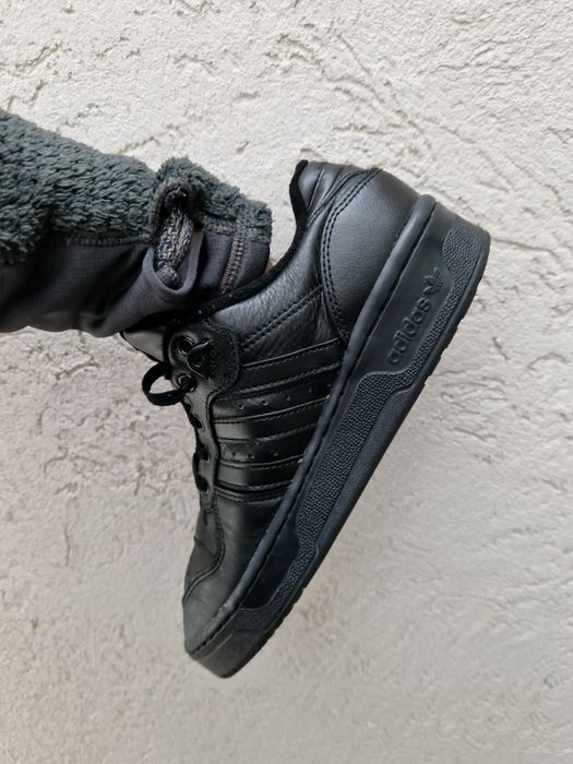 Adidas  Made in Vietnam nr 40