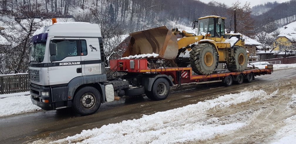 Transport cu trailer