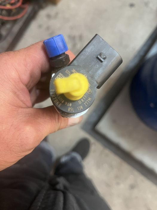 Vând 4injectoate vw,audi,seat și skoda 05l130277m 40 000 km