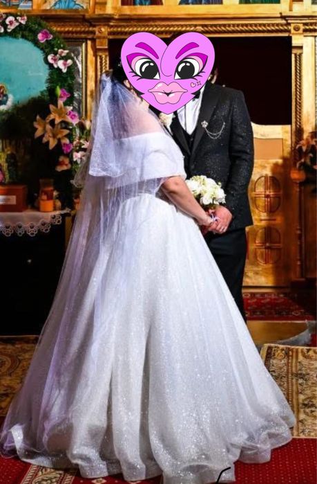 Vand rochie de mireasa