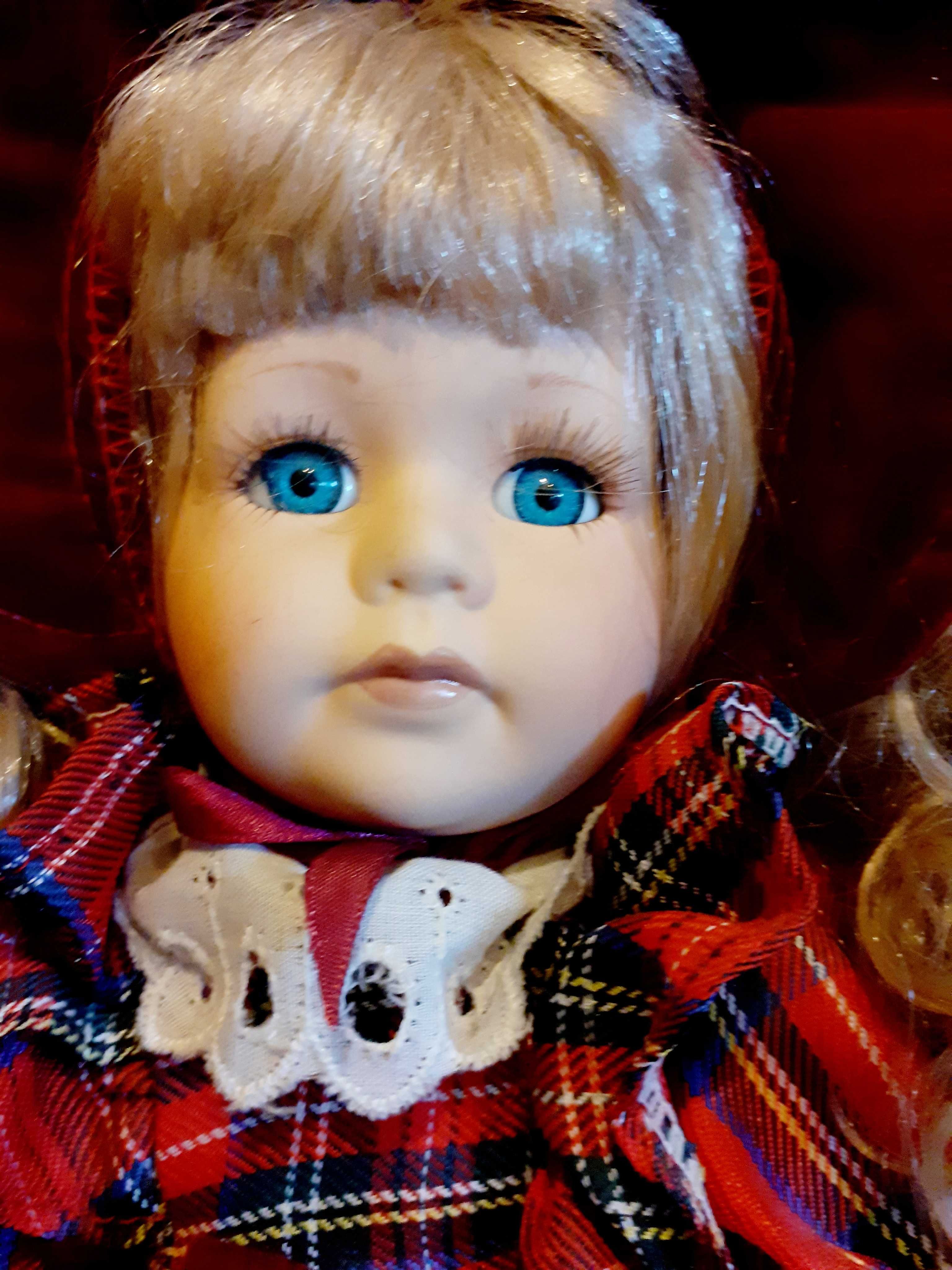 Порцеланова кукла Lisa