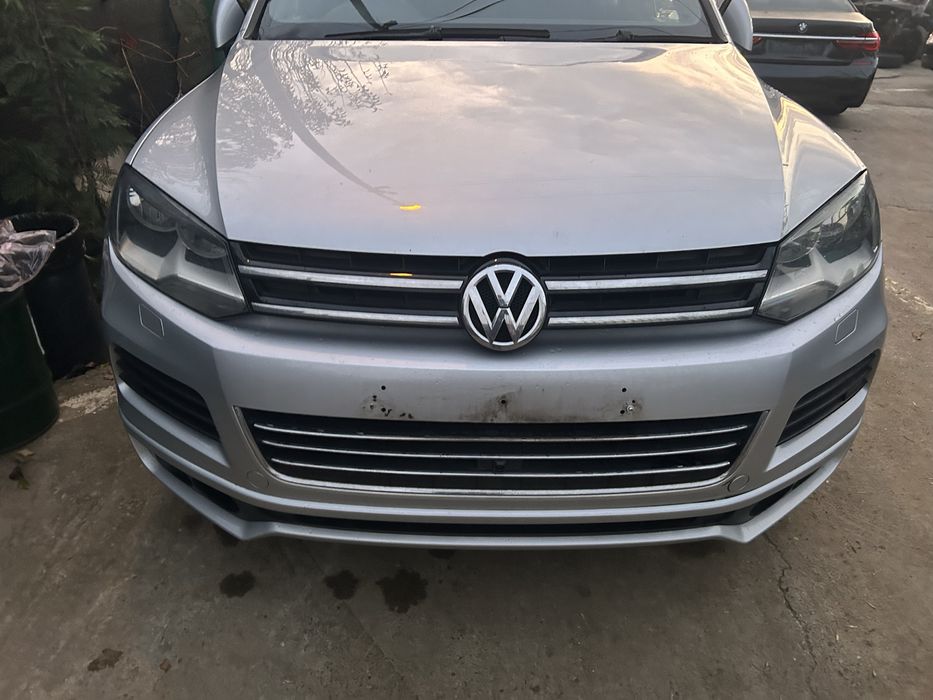 Ușă stânga față Volkswagen Touardg 7P 2012