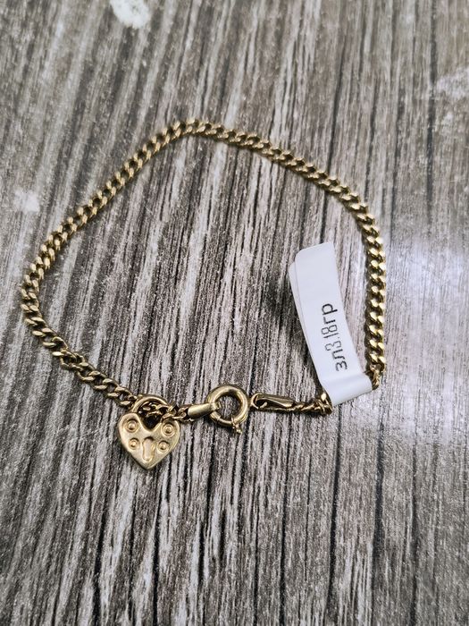 Златна Гривна с висулка сърце 3.18гр / 14К