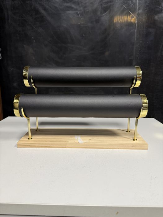 Стойки за бижута