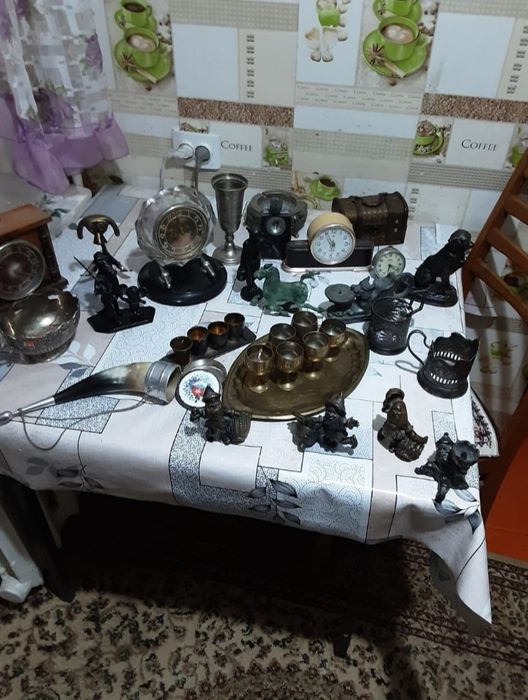 Продам часы, статуэтки, подстаканники, цена от 5000 тенге и выше, по в