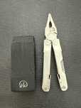 Vand multi-tool Leatherman Super Tool 300 cu husa din nylon