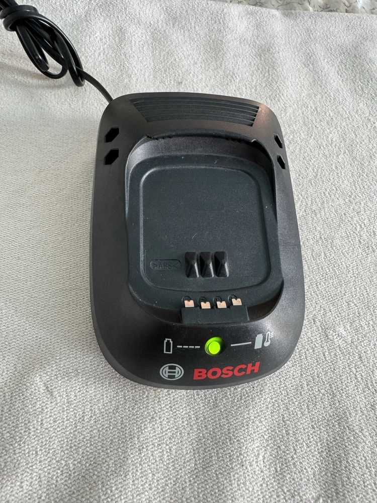 Оригинално зарядно Bosch AL2215CV , 14.4-21,6V