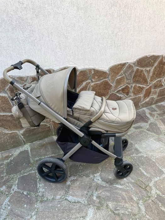 Количка Venicci Upline Leo 3 в 1 – стил, комфорт и качество!