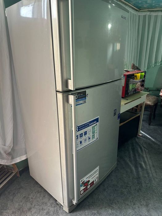 Холодильник Hitachi