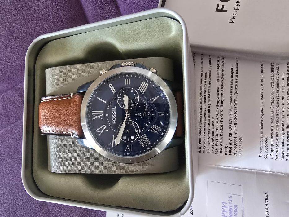 Продам наручные часы FOSSIL оригинал