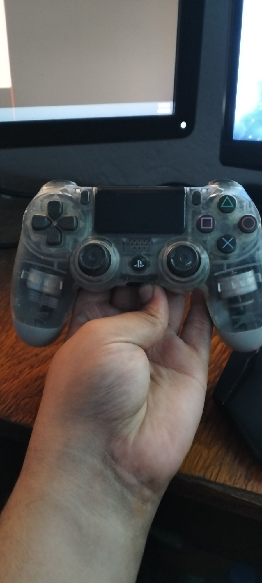 controler ps4 nefuncțional