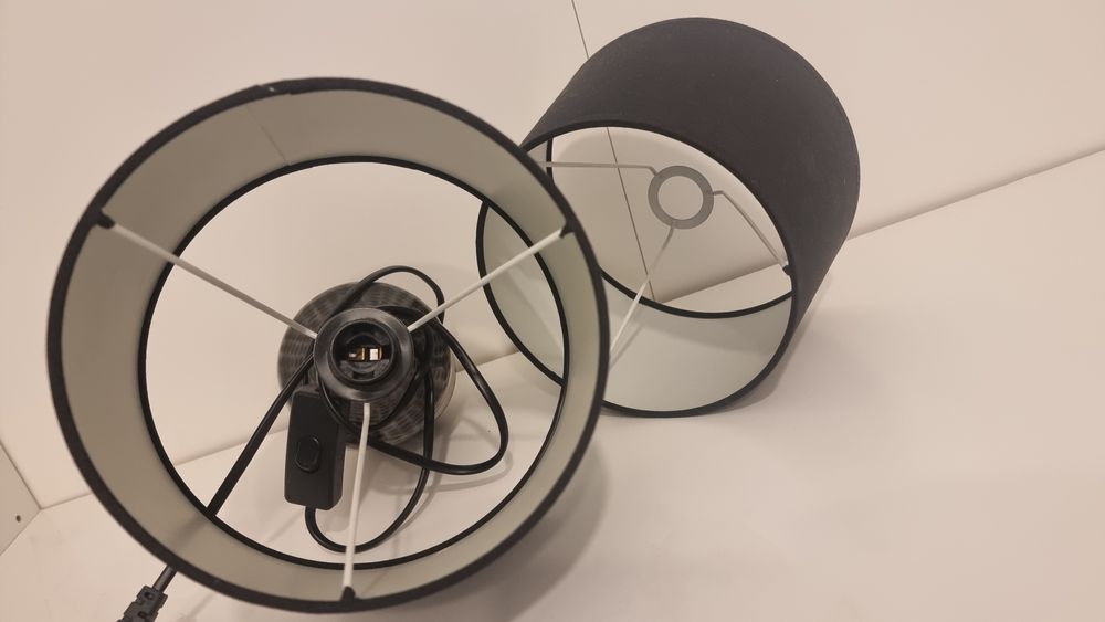 2 abajururi lampa neagra pentru noptiera comoda