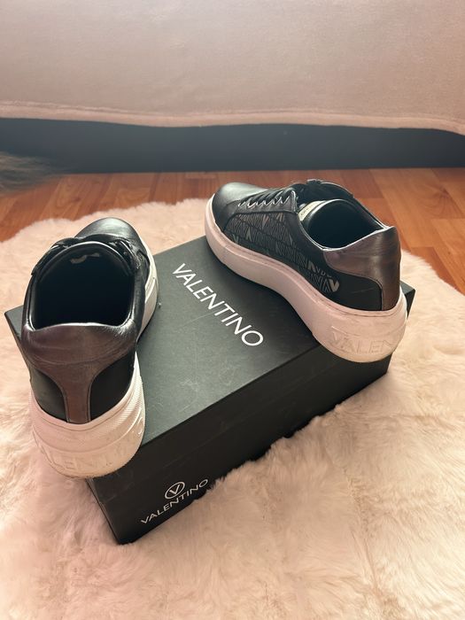 Дамски кецове Valentino 39 номер