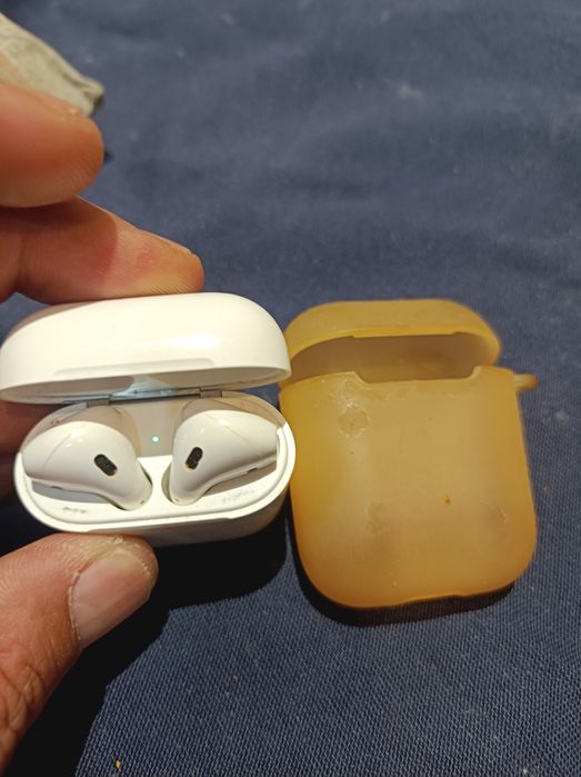 Apple Airpods 2-ро поколение A1602 Emc 2862
