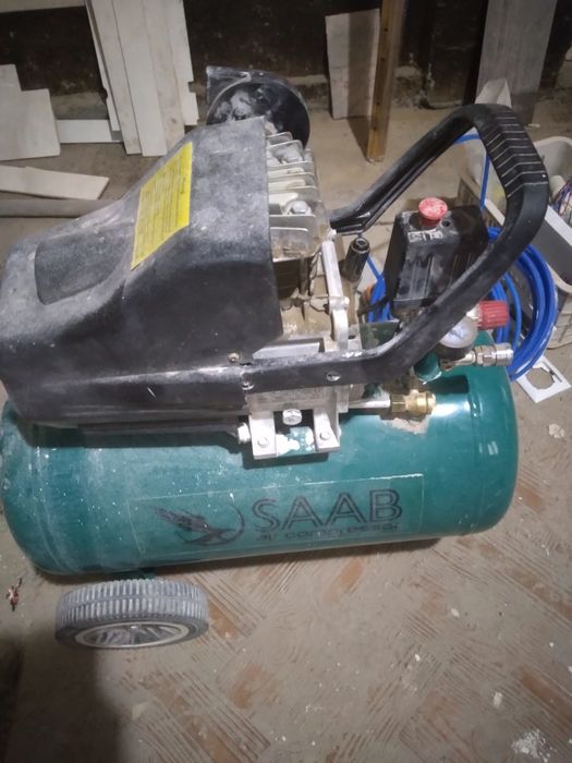 Компрессор продаю