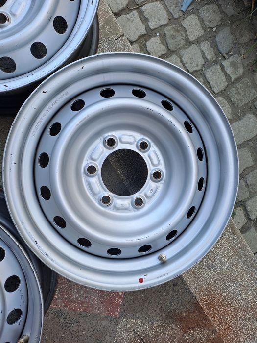 Исузу  D-Max Нисан Терано 2Мазда BT-50 6×139.7 Ет 33 7 J  100.1 ц.отво