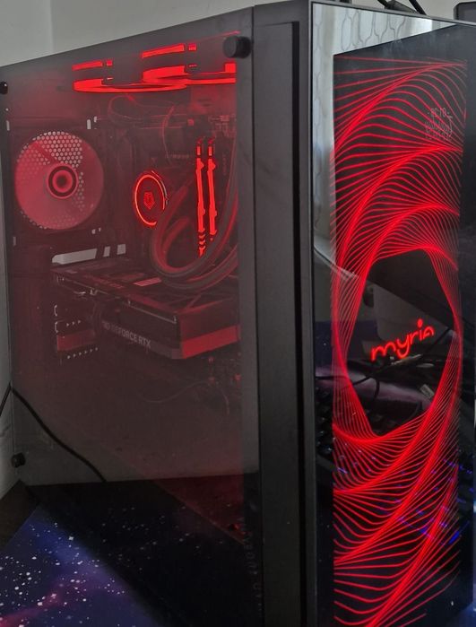 Calculator complet plus monitor, tastatura