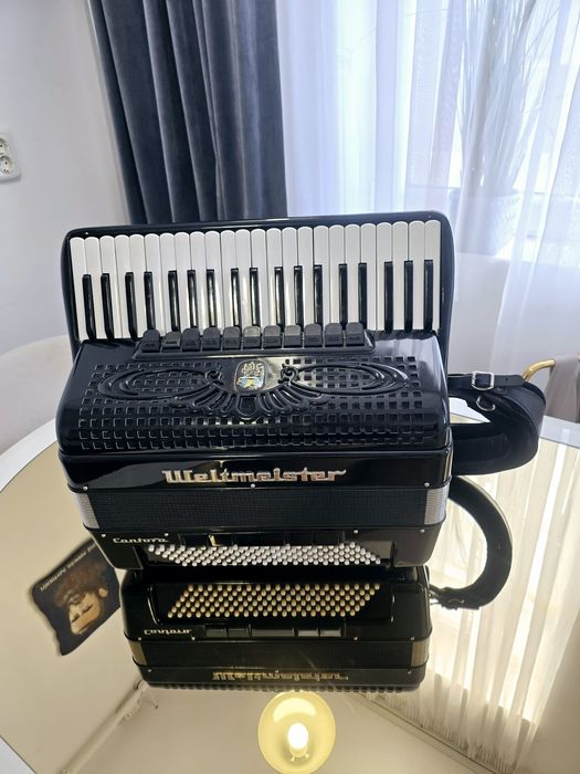 Raritate acordeon Weltmeister cantora  impecabil