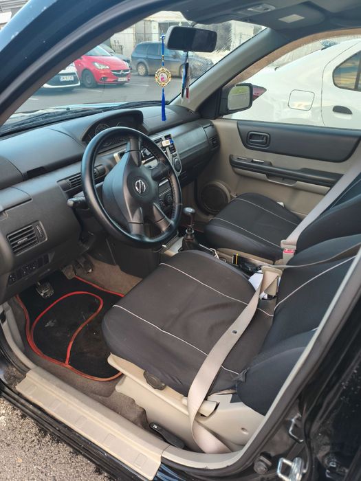 Vând sau schimb Nissan XTrail T30