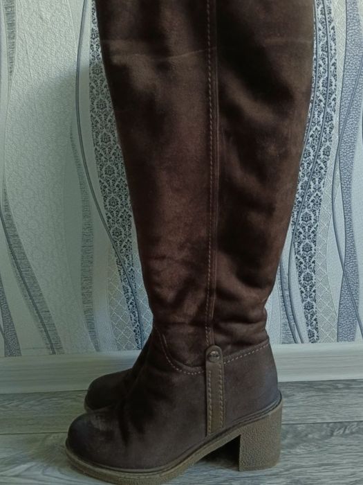 Продам зимние ботфорты