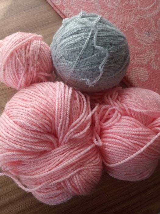 Нитки новые для вязания