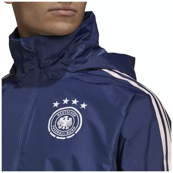 ADIDAS model nou DFB naționala Germaniei cu etichetă