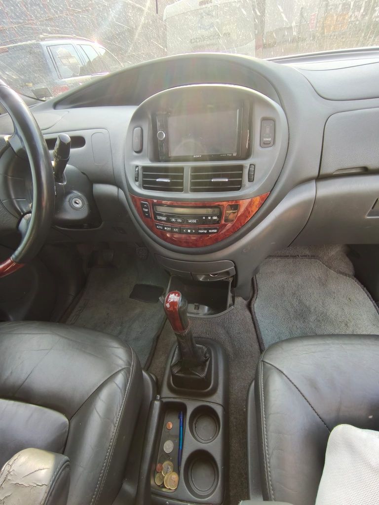 Toyota Previa 2.0 D-4D 2006 год. нов внос