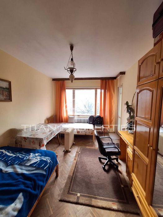 Продава се Тристаен апартамент в Пловдив, Христо Смирненски - 104 кв.м за 2020 €/кв.м - Снимка #5