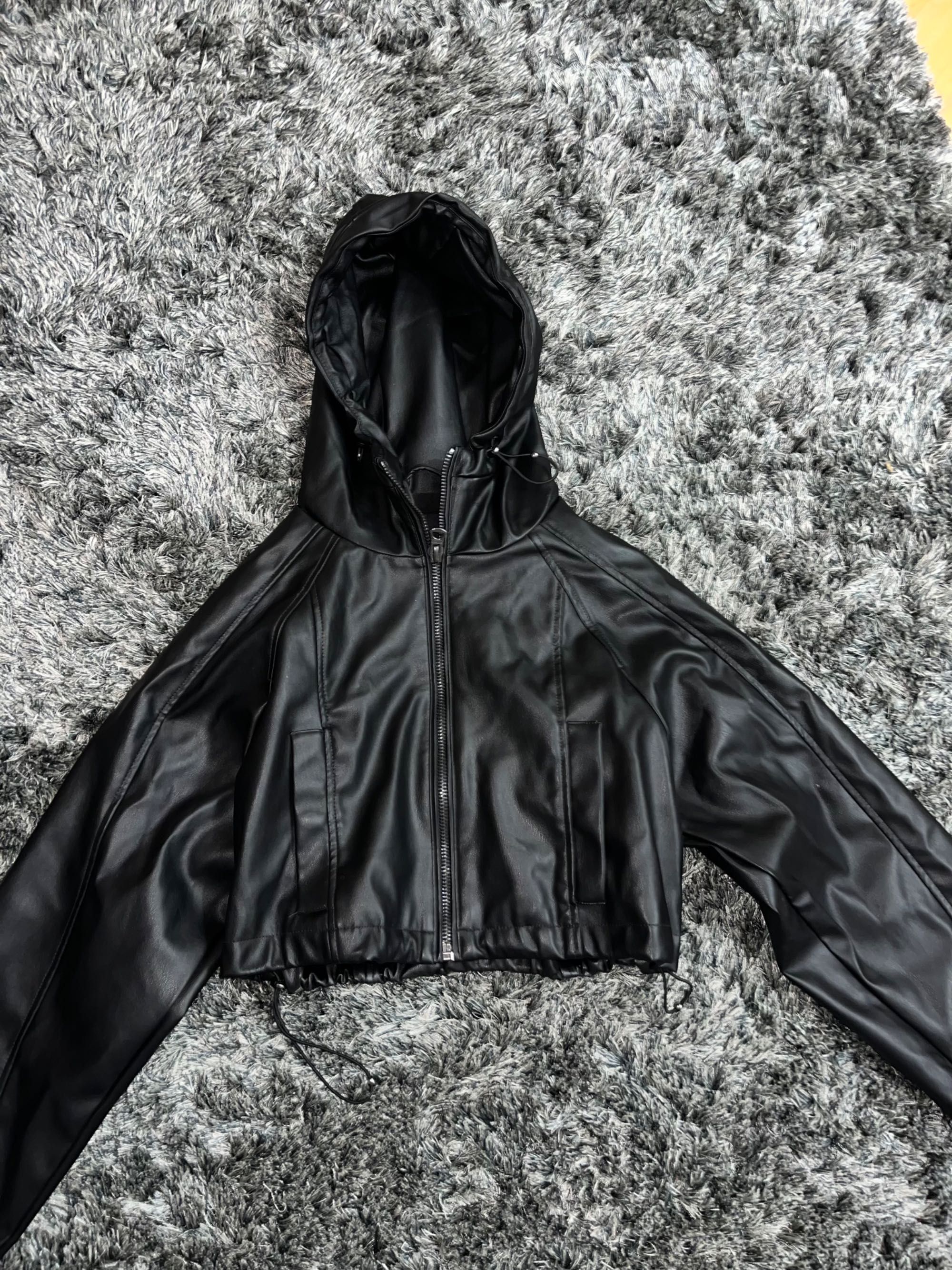 Кожено яке на pull & bear