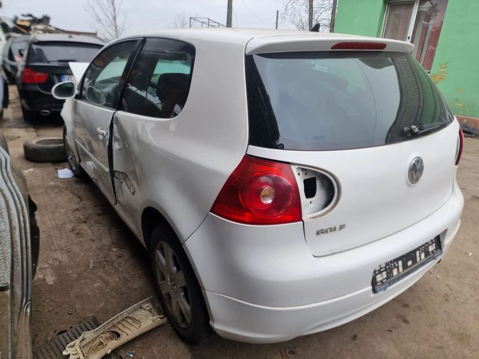 motor fara anexe cutie de viteze viteza manuala  5 trepte  timonerie  clapeta acceleratie alternator electromotor compresor clima rampa injectoare pompa abs frana tulumba  fuzeta etrier calaret punte spate jug motor Vw Golf 5, an 2008, motor 1.4 benzina,